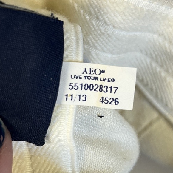 American Eagle Hat Cap Flex Fit Stretch White Embroidered AE Eagle Mens S-M 2013 - Picture 8 of 8